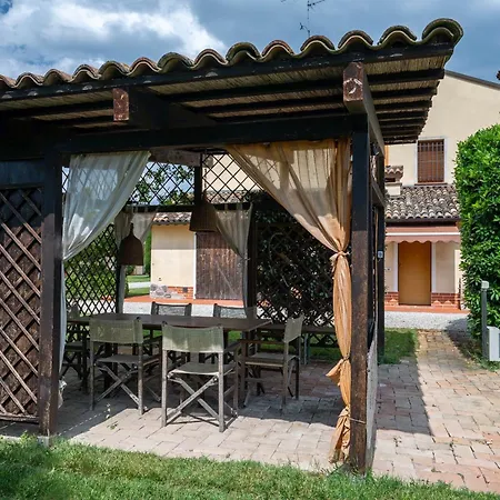 Tenuta La Rotta - & Pool Pensionat *