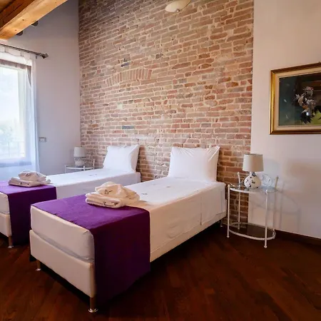 Pensión Tenuta La Rotta - & Pool Rávena