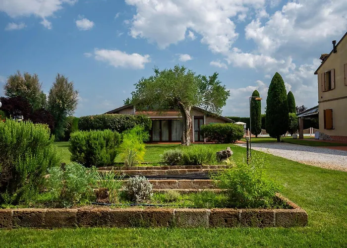 Tenuta La Rotta - & Pool Pensionat