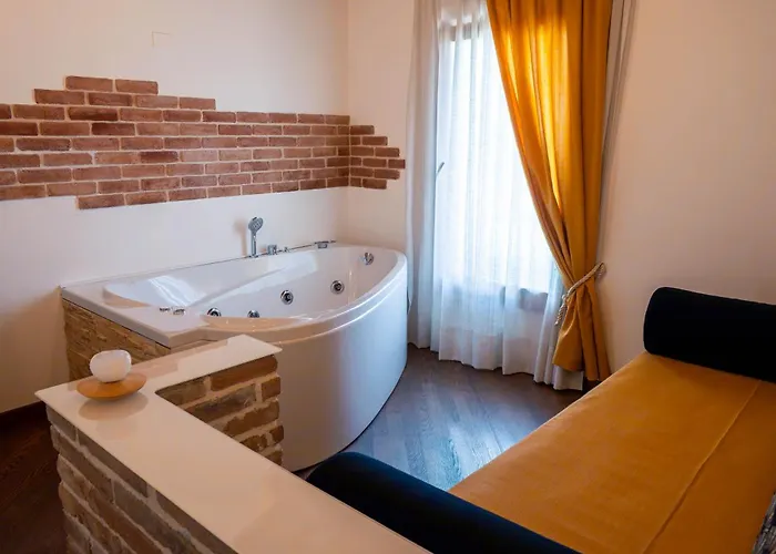 Tenuta La Rotta - & Pool Pensionat